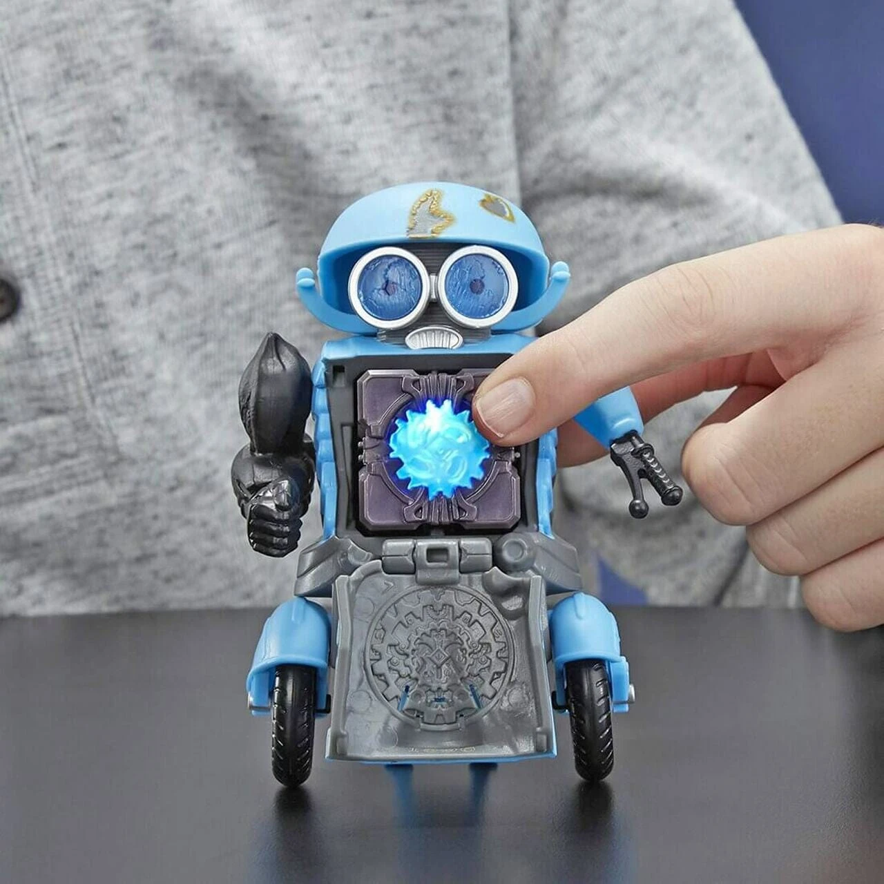 Transformers Allspark Tech Starter Pack Cube Powers Figure 15cm 2 Transformers Allspark Tech Starter Pack Cube Powers Figure 15cm - Image 2